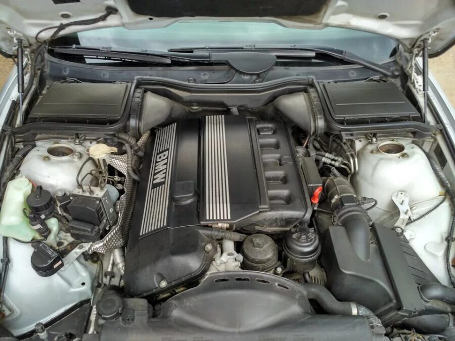 Motor BMW M52B25, M52TUB25