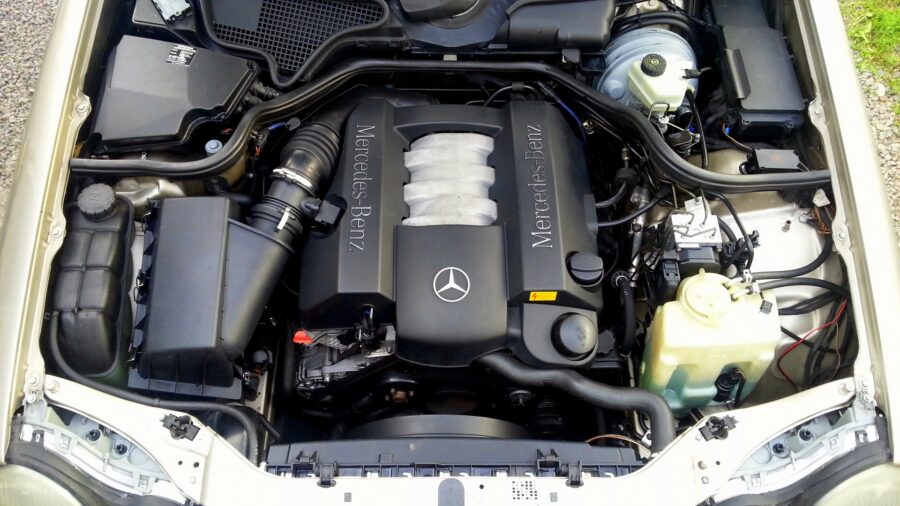 Motorul Mercedes-Benz M112 E24 2.4